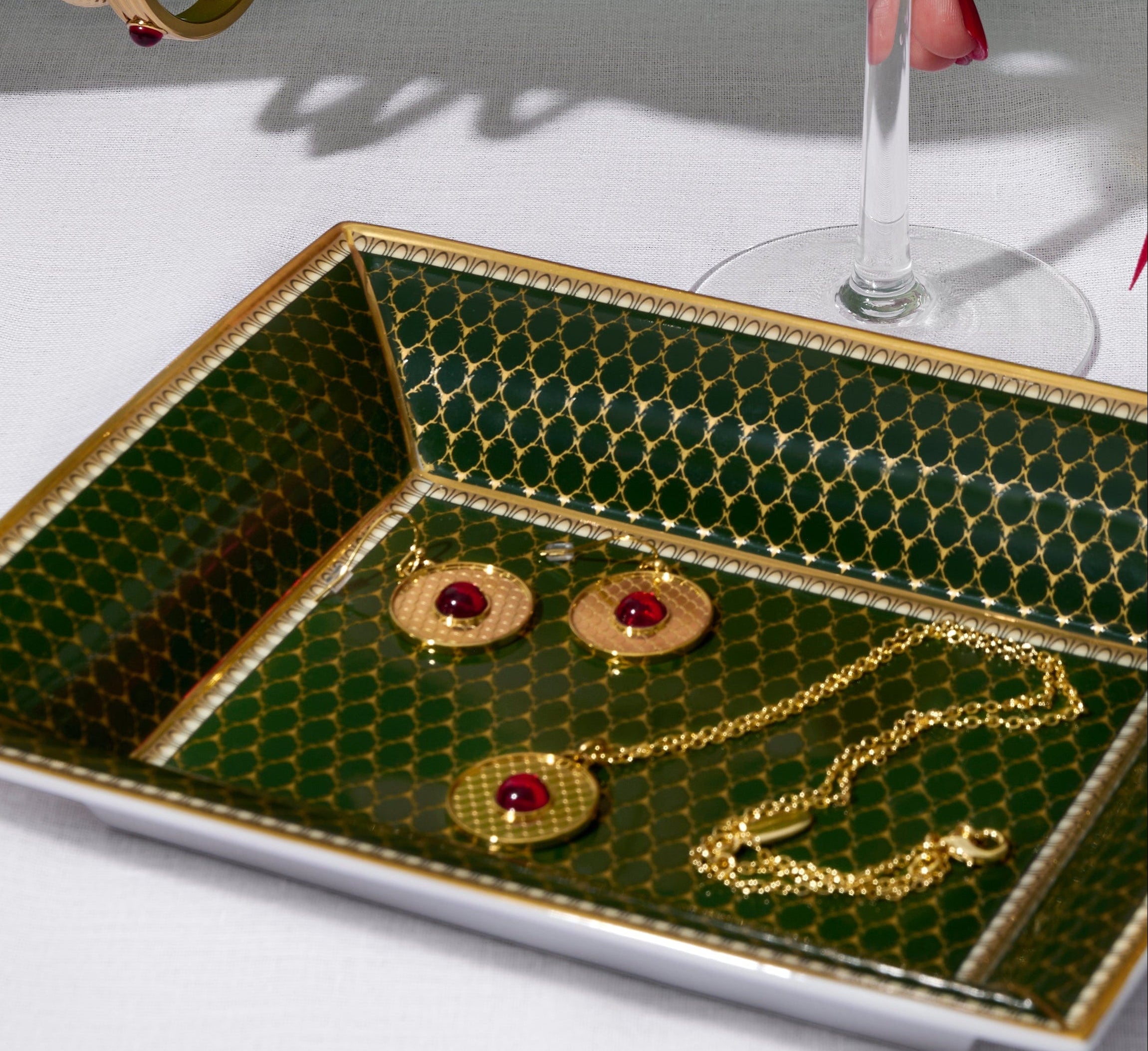 Accessories & Jewellery