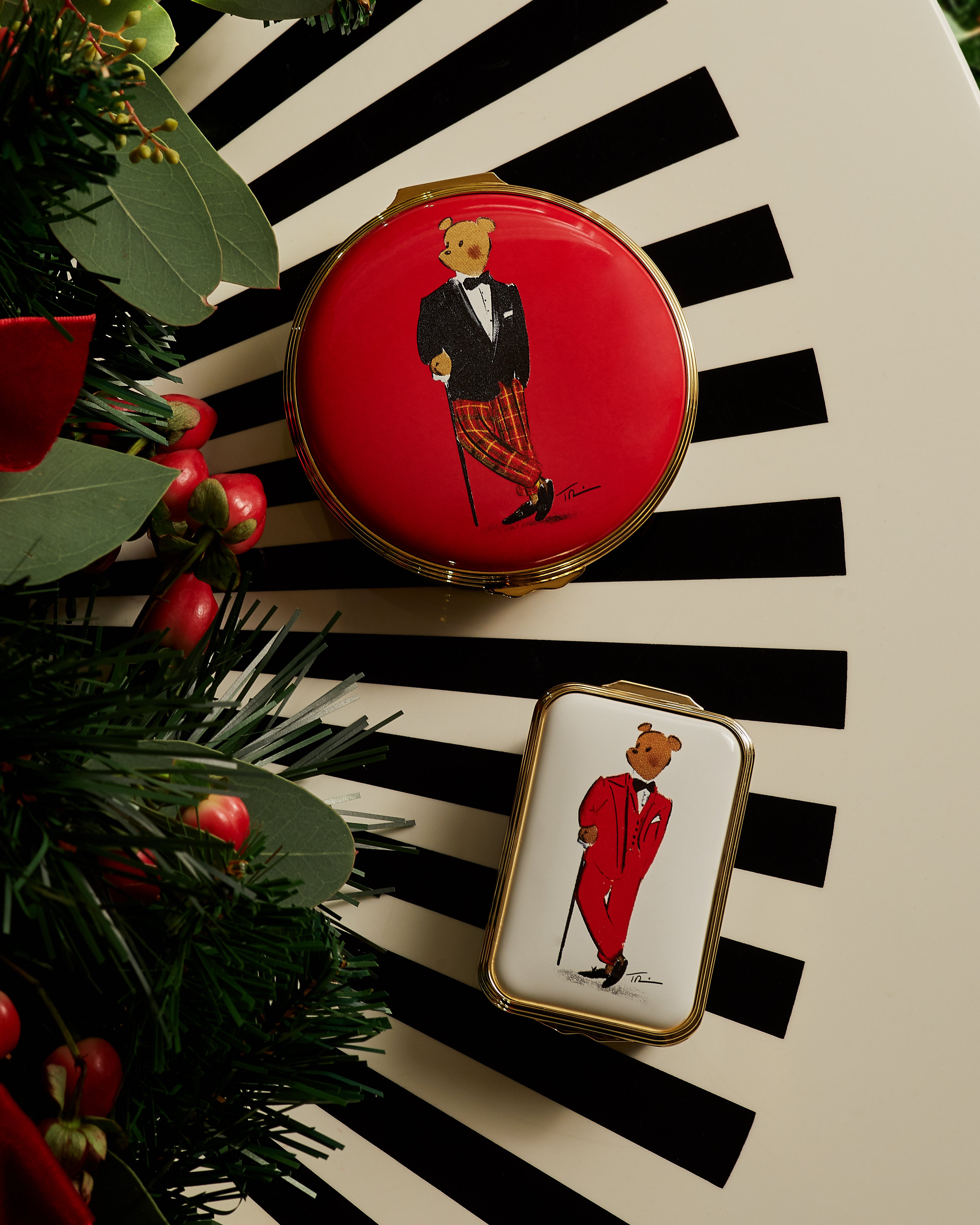 新品　英国　ハルシオンデイズ　ハル・ザ・ベア　プレート　4枚セット　クリスマス 新品 英国 ハルシオンデイズ ハル・ザ・ベア プレート 4枚セット